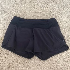 Lulu lemon shorts!